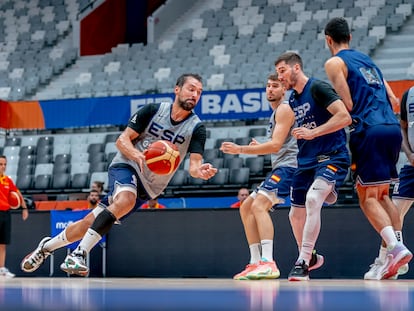 Llull penetra ante Brizuela.