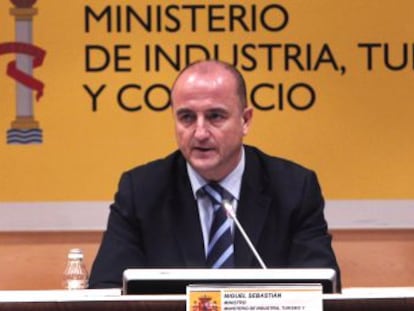 Miguel Sebasti&aacute;n, ministro de Industria en 2009.