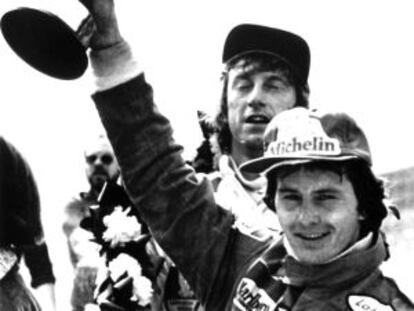 Gilles Villeneuve tras un GP en Inglaterra