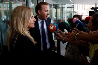 La extenista Arantxa Sánchez Vicario a su salida de la Ciudad de la Justicia de Barcelona, donde este viernes ha declarado su exmarido.