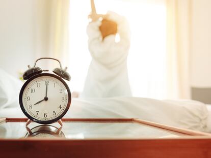 There are many factors that explain why some people don't need an alarm to wake up in the morning.