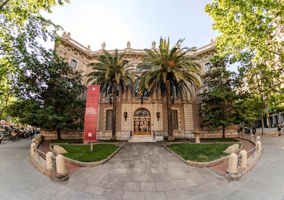 Fachada de la sede del Colegio de la Abogacía de Barcelona (Calle Mallorca, 283, Barcelona).