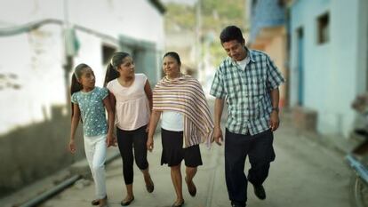 Un fotograma de 'Aquí y allá'.