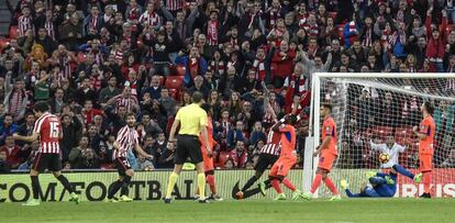 Lekue celebra su gol al Granada.