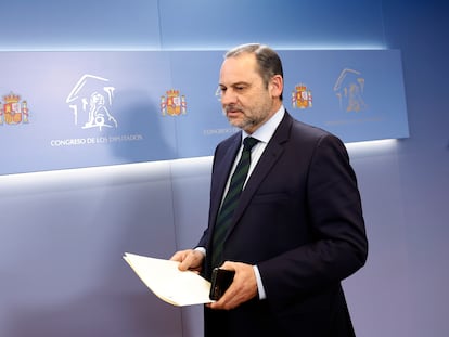 El exministro José Luis Ábalos, durante la rueda de prensa que ofreció el martes en el Congreso.