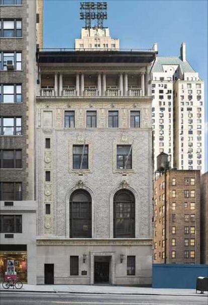 El edificio de la escuela de negocios IESE en West 57th Street, Nueva York