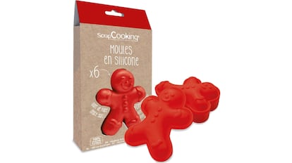 Vista del paquete de moldes navideños con forma de hombre de jengibre.