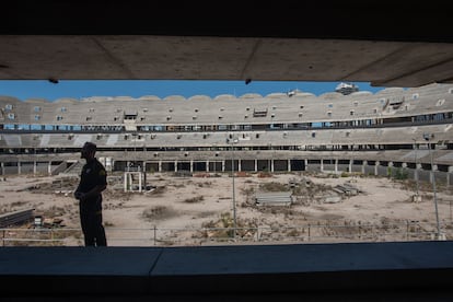 El nuevo Mestalla, con las obras paralizadas desde 2009.