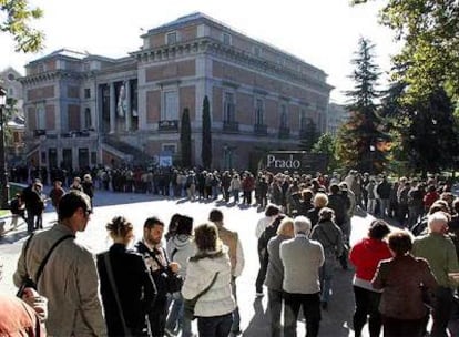 Colas en el Museo del Prado.