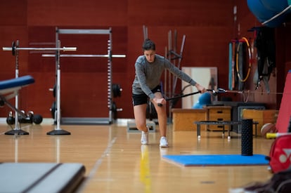 Carolina Marín, este jueves, haciendo trabajo físico.