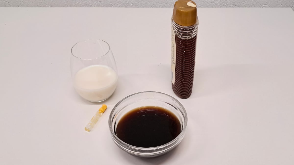 Ingredientes para hacer frozen coffee.