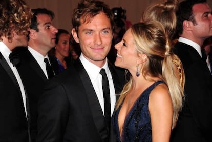 Jude Law and Sienna Miller, in New York in 2010.