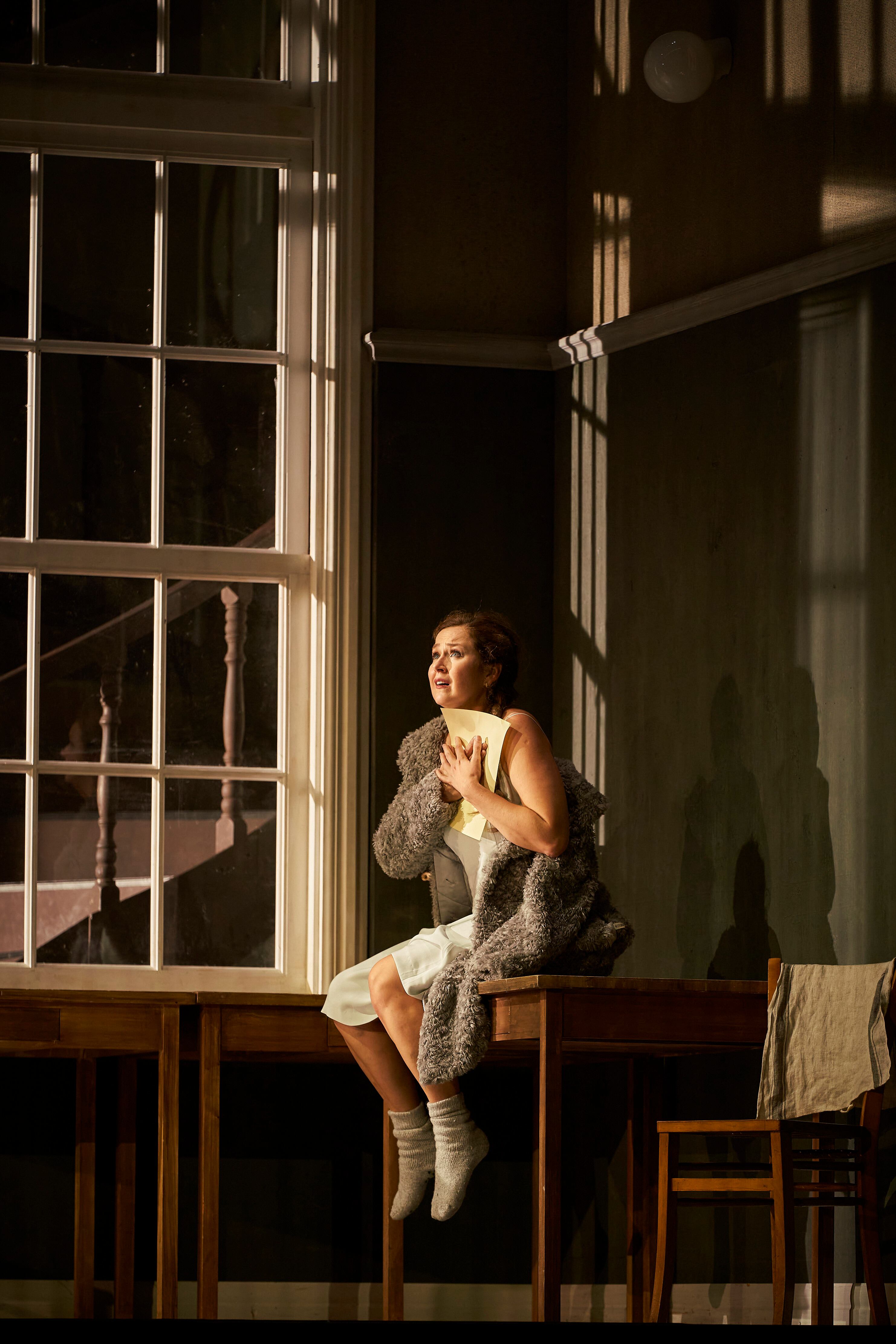 La soprano Svetlana Aksenova durante la escena de la carta de ‘Eugene Onegin’.