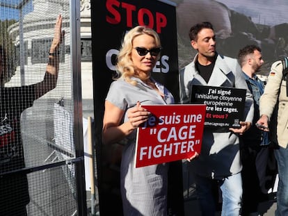 La actriz Pamela Anderson, en una protesta.