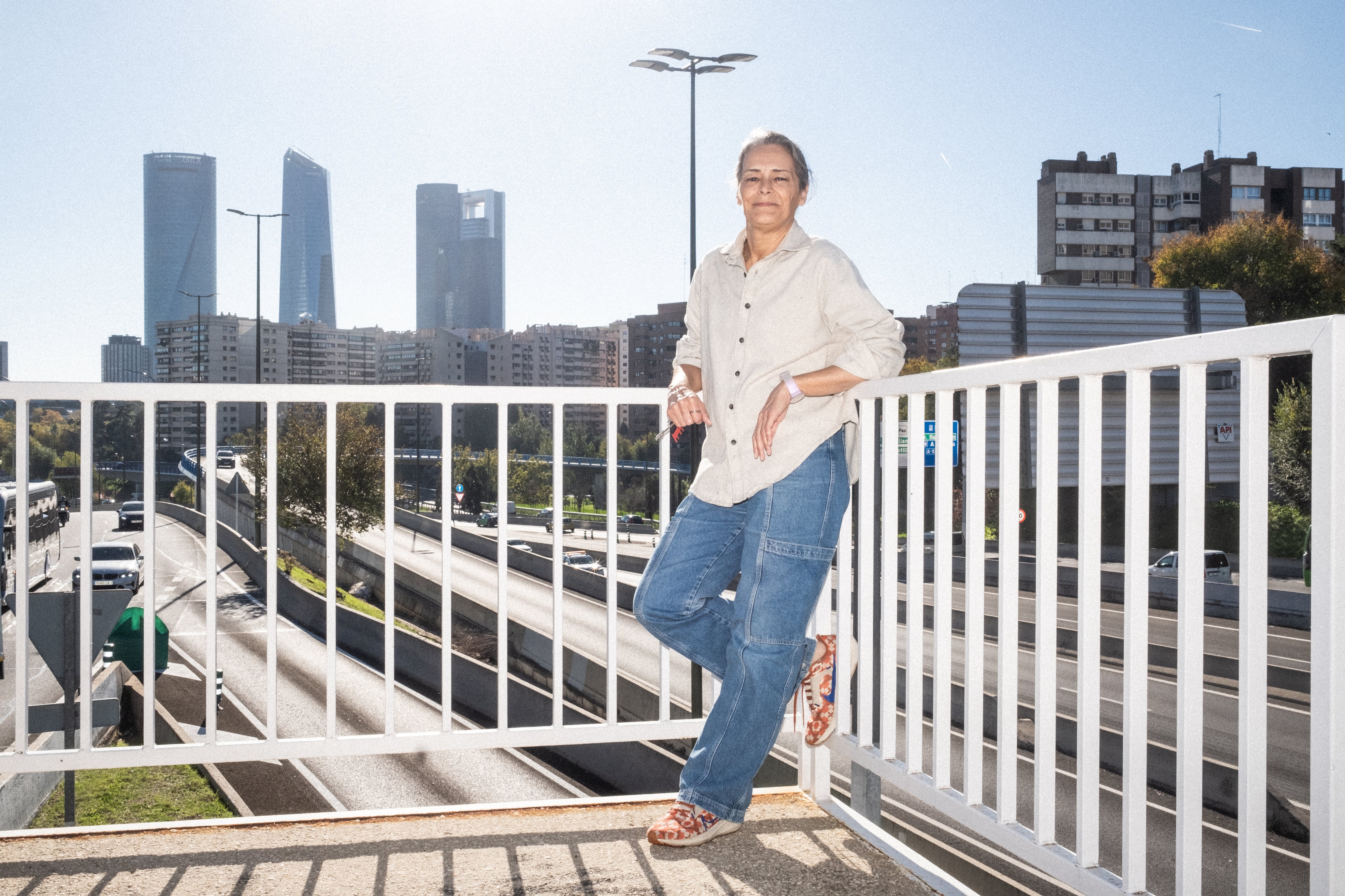 Esther García Llovet, junto al nudo norte de la M-30 de Madrid.