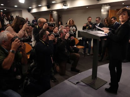 Soraya Sáenz de Santamaría during a press conference in La Moncloa.