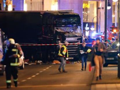 La policia deixa en llibertat el sospitós que havia detingut per l atac que ha causat 12 morts