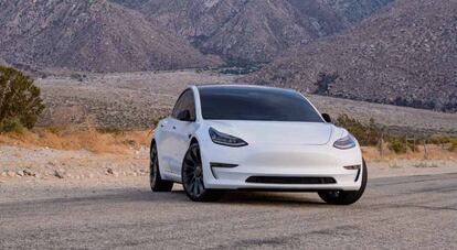 Model 3 blanco