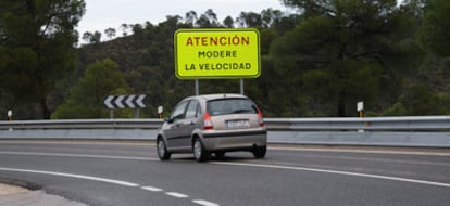 Señalización en la carretera N-322  en Albecete, considerado como la vía con más riesgo.