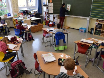 Estudiantes en una escuela de Eichenau, al sur de Alemania.