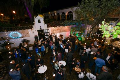 Los invitados en la bienvenida del Festival de las Ideas en el Salón del Consejo de Villa de Leyva