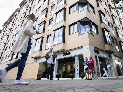 Oficina de la inmobiliaria Solvia en un edificio del Paseo de las Acacias en Madrid.