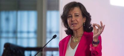 La presidenta del Banco Santander, Ana Bot&iacute;n, durante un acto celebrado  en Santander.