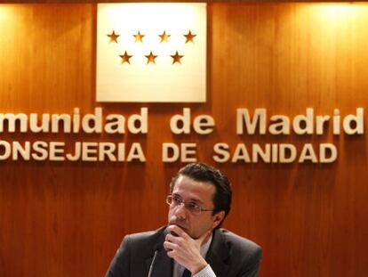 El consejero de Sanidad, Javier Fernández-Lasquetty, durante la rueda de prensa.