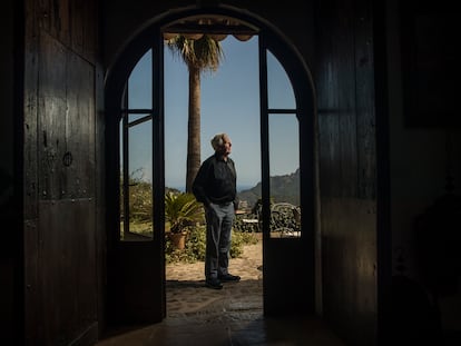 El escritor John le Carré, en un hotel en Deià (Mallorca), en agosto de 2019.