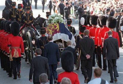 Imagen del funeral de Diana de Gales en Londres, el 6 de septiembre de 1997.