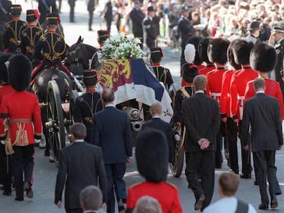 Imagen del funeral de Diana de Gales en Londres, el 6 de septiembre de 1997.