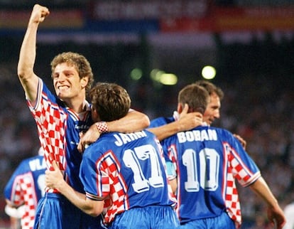 Bilic, Jarni y Boban celebraban un gol en el Mundial de 1998. (GETTY)