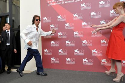Al Pacino y Jessica Chastain, en la presentación en Venecia de 'Wilde Salome'.