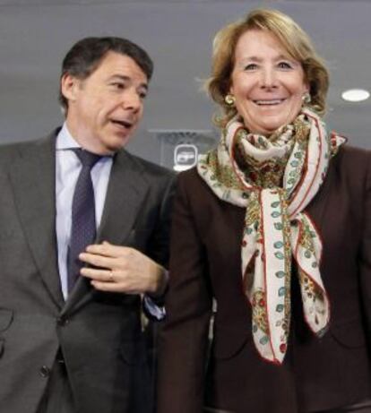 Esperanza Aguirre e Ignacio González, durante el foro organizado por el partido hoy en Parla.