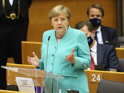 La canciller alemana, Angela Merkel, en el Parlamento Europeo, en julio pasado.