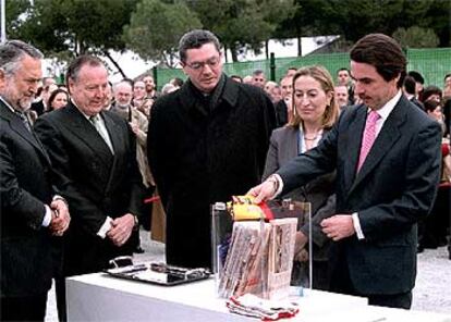 José María Aznar, Ana Pastor, Ruiz-Gallardón, Álvarez del Manzano y Salvador Moncada, ayer en el acto del CNIC.