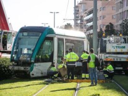 El tramvia descarrilat, al lloc de l&#039;accident.