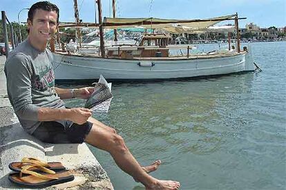 Pedro Martínez de la Rosa, durante sus vacaciones en Portocolom, Palma de Mallorca.