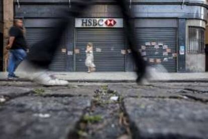 Vista de una oficina cerrada del banco HSBC en Río de Janeiro (Brasil). EFE/Archivo