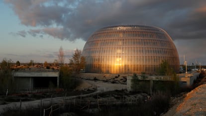 This building in Madrid's City of Justice will house a second makeshift morgue.