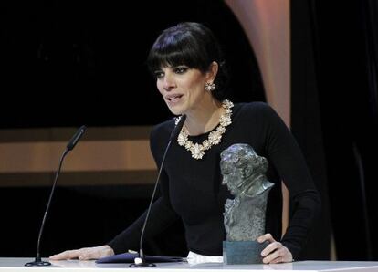 Maribel Verdú recoge el premio a la mejor actriz protagonista por 'Blancanieves'