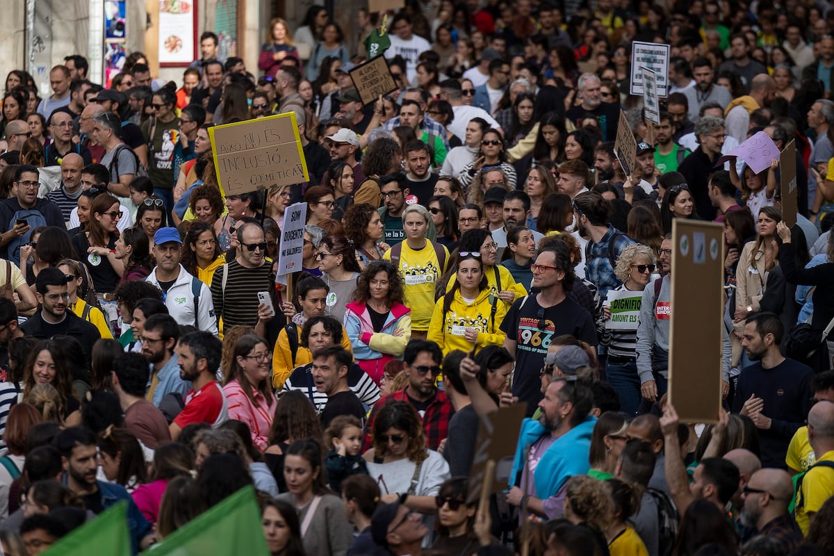 El Govern encara febrero con huelgas de médicos, profesores y maquinistas en plena crisis de Rodalies