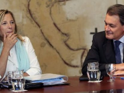 Artur Mas y la vicepresidenta, Joana Ortega durante la reunión semanal del Ejecutivo catalán.