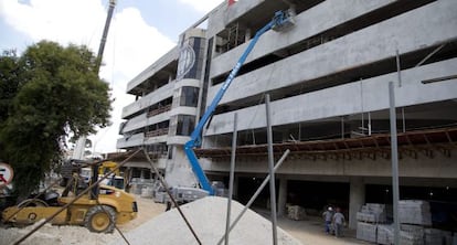 Vista parcial de los trabajos en el estadio de Curitiba.