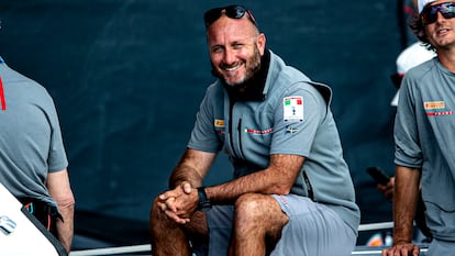 Max Sirena, responsable del equipo de vela Luna Rossa Prada Pirelli, tras una regata en la Copa del América de 2021, en Auckland (Nueva Zelanda)