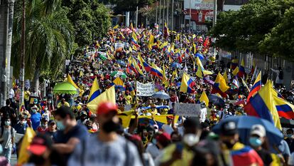 Manifestantes en una jornada de protestas contra el Gobierno de Iván Duque, en Cali, Colombia, el pasado 19 de mayo.
