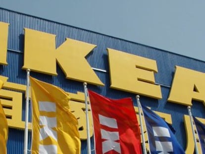 Logo de Ikea en un almac&eacute;n del grupo.