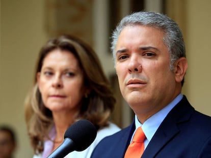 O presidente eleito da Colômbia, Iván Duque, com sua vice, Marta Lucía Ramírez.