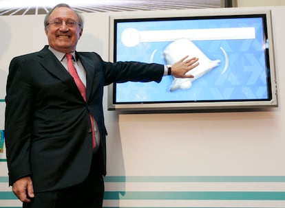 El presidente de los Laboratorios Farmacéuticos Rovi, Juan López-Belmonte, en 2007 durante la salida de la compañía a Bolsa.