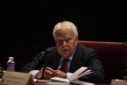 Felipe González, durante la presentación del libro 'El futuro de la Sanidad en España'.